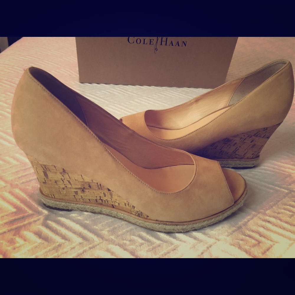 NIB Cole Haan OT Wedge in Sandalwood Nubuck